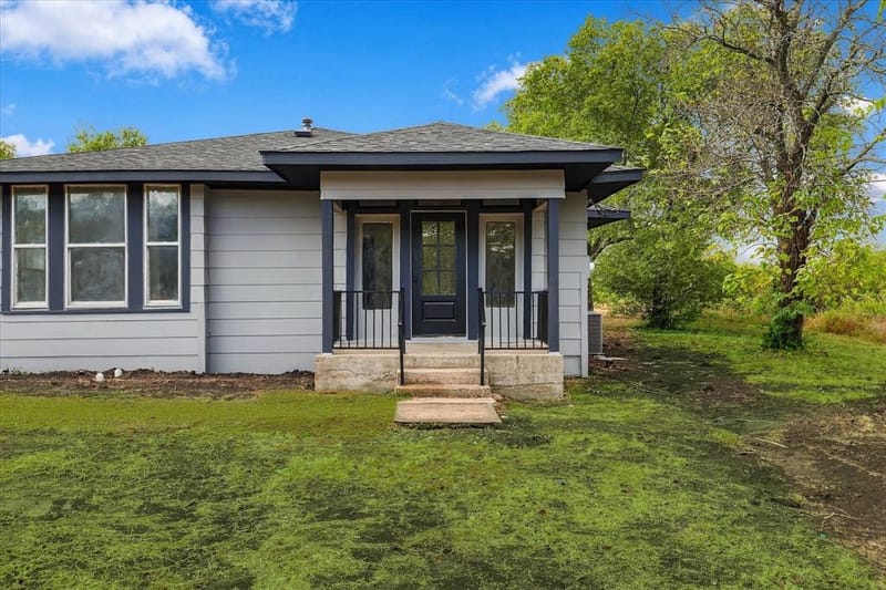 401 S Gardner Street, Whitewright TX 75491