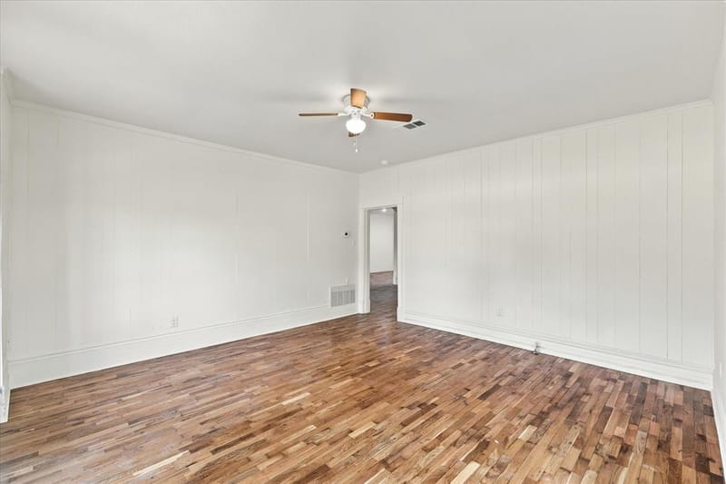 401 S Gardner Street, Whitewright TX 75491 - Photo 5