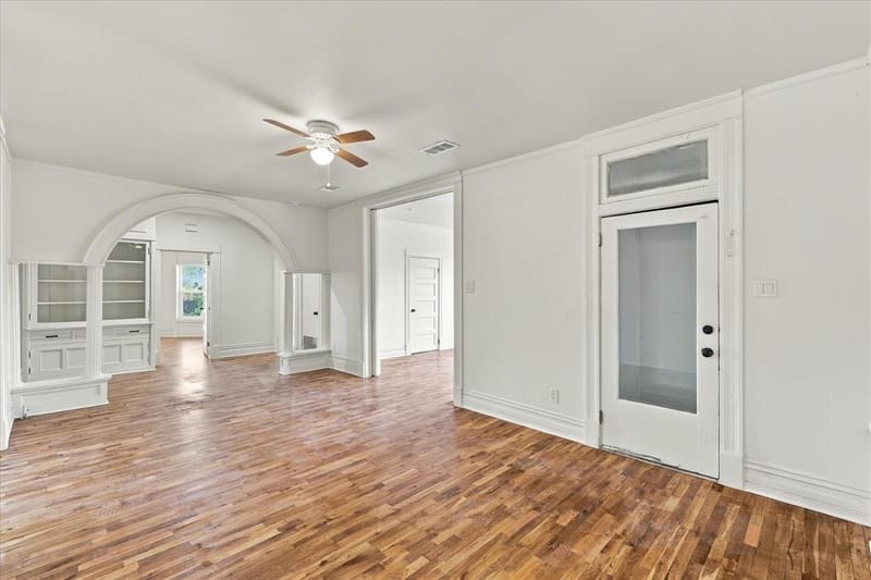 401 S Gardner Street, Whitewright TX 75491 - Photo 8