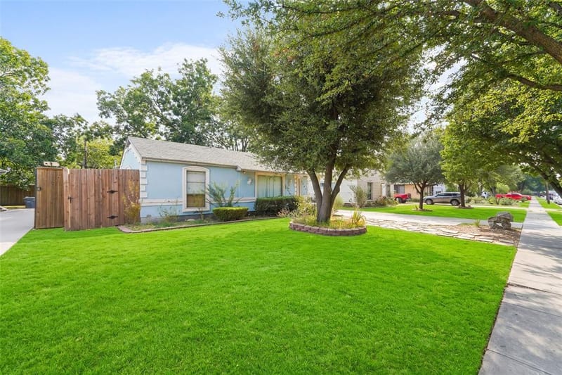 3760 Davila Drive, Dallas TX 75220 - Photo 7