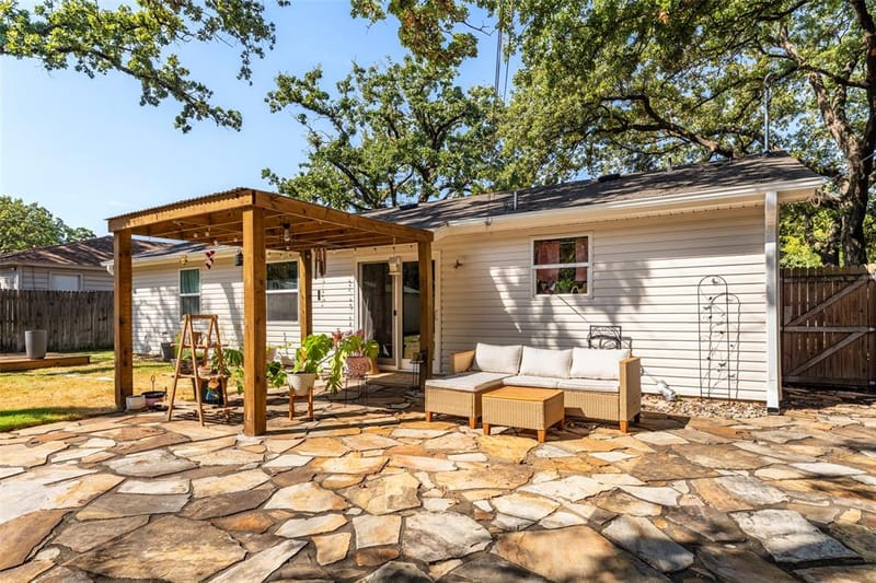 805 Clover Park Drive, Arlington TX 76013 - Photo 23