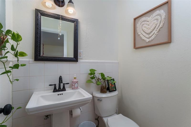 805 Clover Park Drive, Arlington TX 76013 - Photo 20