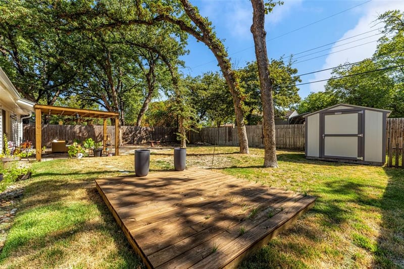 805 Clover Park Drive, Arlington TX 76013 - Photo 29