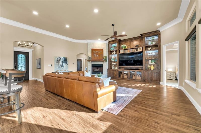 6410 Pinehurst Drive, Granbury TX 76049 - Photo 10