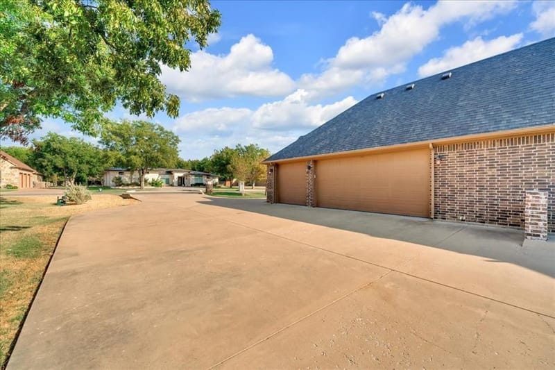 6410 Pinehurst Drive, Granbury TX 76049 - Photo 29