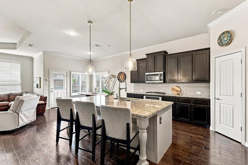 2027 San Marino Lane, Lewisville TX 75077 - Photo 2