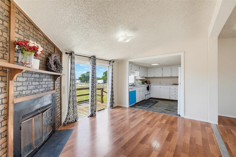 7205 Walden Drive, Joshua TX 76058 - Photo 8