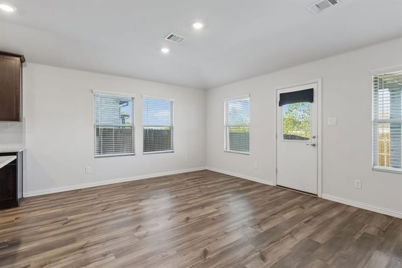 10525 Takala Drive, Fort Worth TX 76179 - Photo 8
