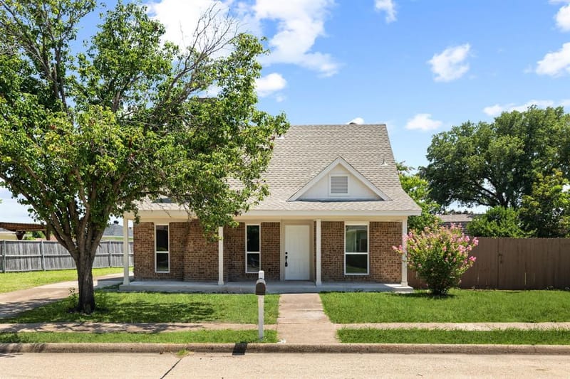 2006 Toulon Lane, Carrollton TX 75007 - Photo 5
