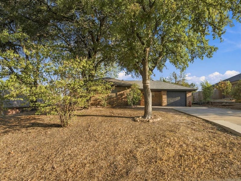 710 Parkridge Drive, Decatur TX 76234