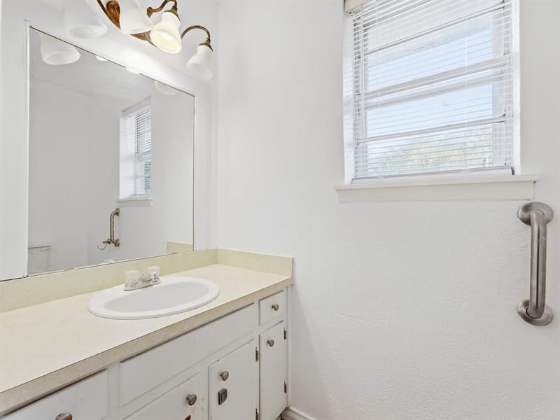 710 Parkridge Drive, Decatur TX 76234 - Photo 20