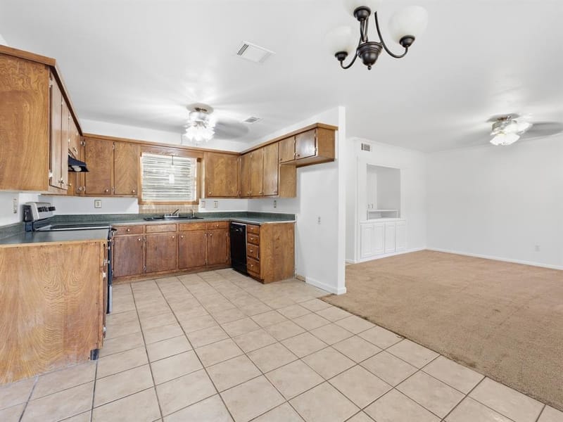 710 Parkridge Drive, Decatur TX 76234 - Photo 15