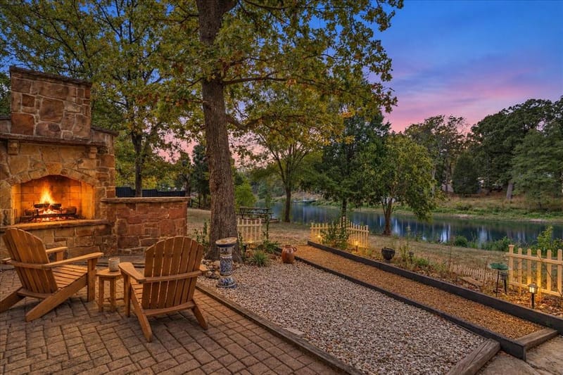 5650 Point Lavista, Malakoff TX 75148 - Photo 3