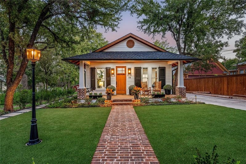 119 W Bluff Street, Granbury TX 76048 - Photo 40