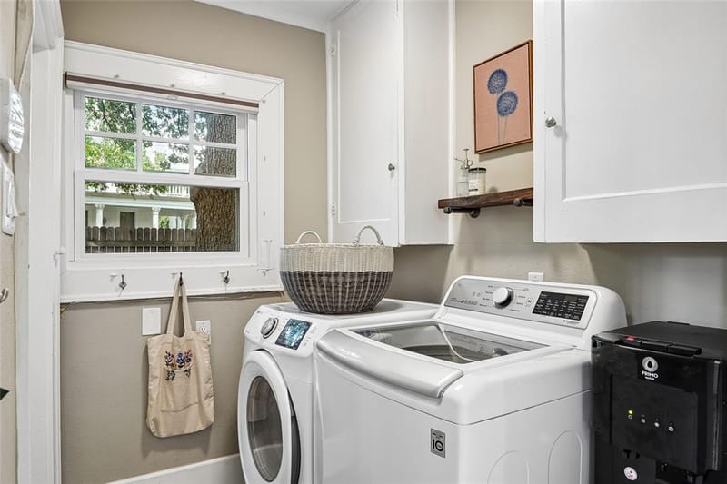 1023 W Oak Street, Denton TX 76201 - Photo 27