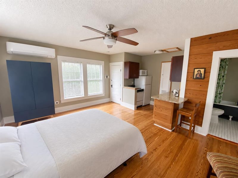 1023 W Oak Street, Denton TX 76201 - Photo 30