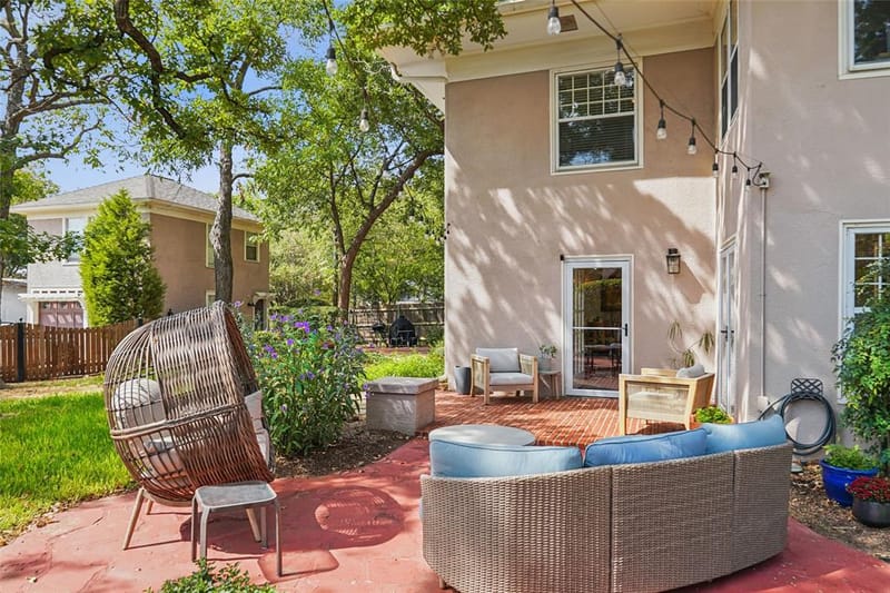 1023 W Oak Street, Denton TX 76201 - Photo 38