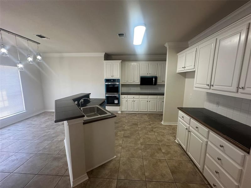1724 Alpine Drive, Sherman TX 75092 - Photo 6