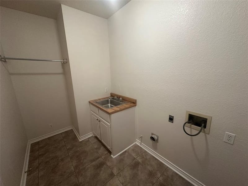1724 Alpine Drive, Sherman TX 75092 - Photo 9