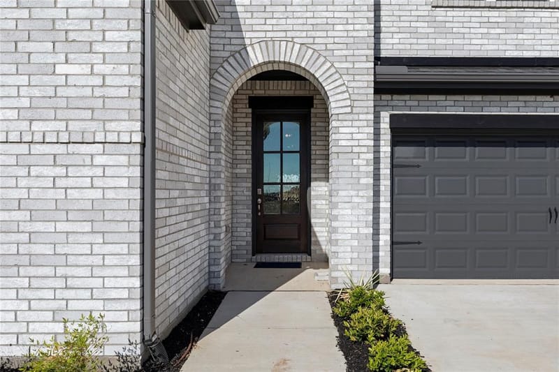 17208 Oxborough Drive, Fort Worth TX 76247 - Photo 3