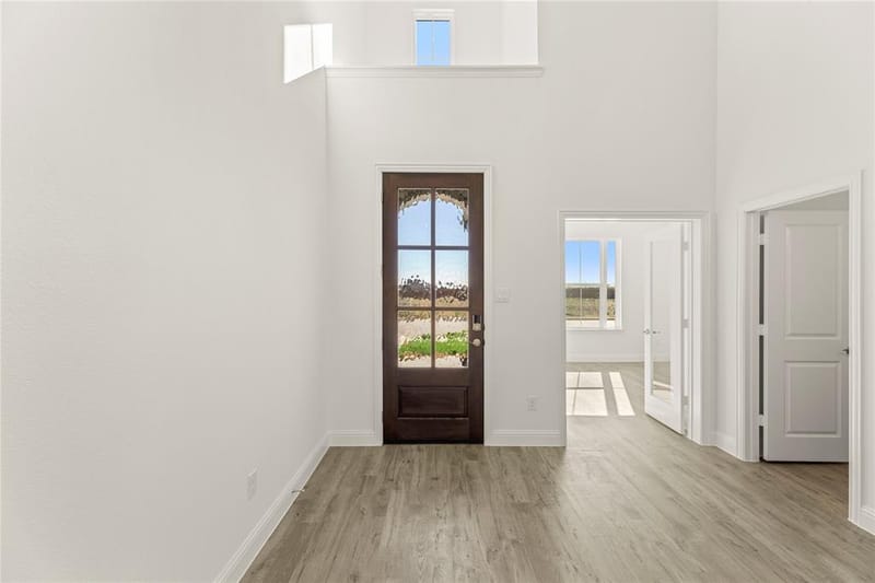 17208 Oxborough Drive, Fort Worth TX 76247 - Photo 4