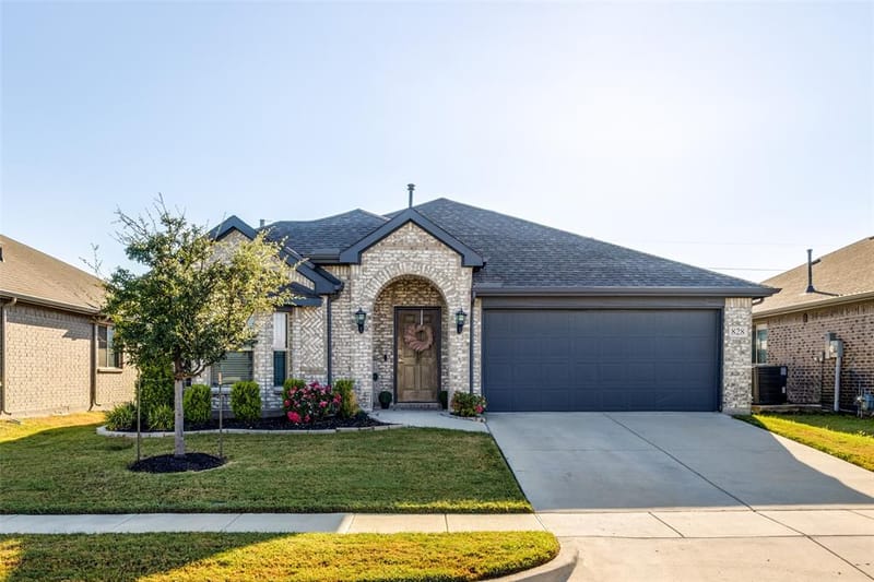 828 Foxtail Bend, Lavon TX 75166