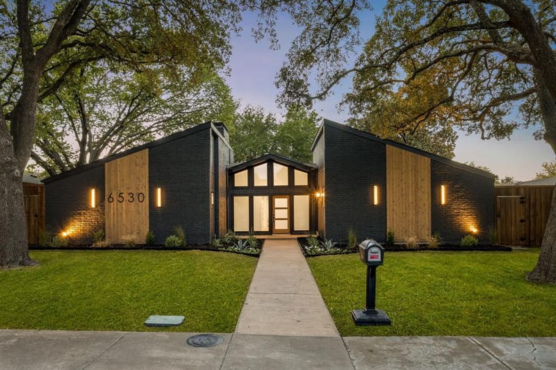6530 Southpoint Drive, Dallas TX 75248