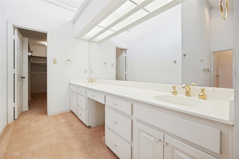 6928 Clearhaven Drive, Dallas TX 75248 - Photo 10