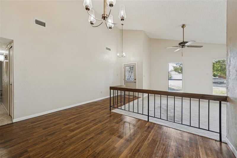 4237 Glen Springs Drive, Arlington TX 76016 - Photo 4