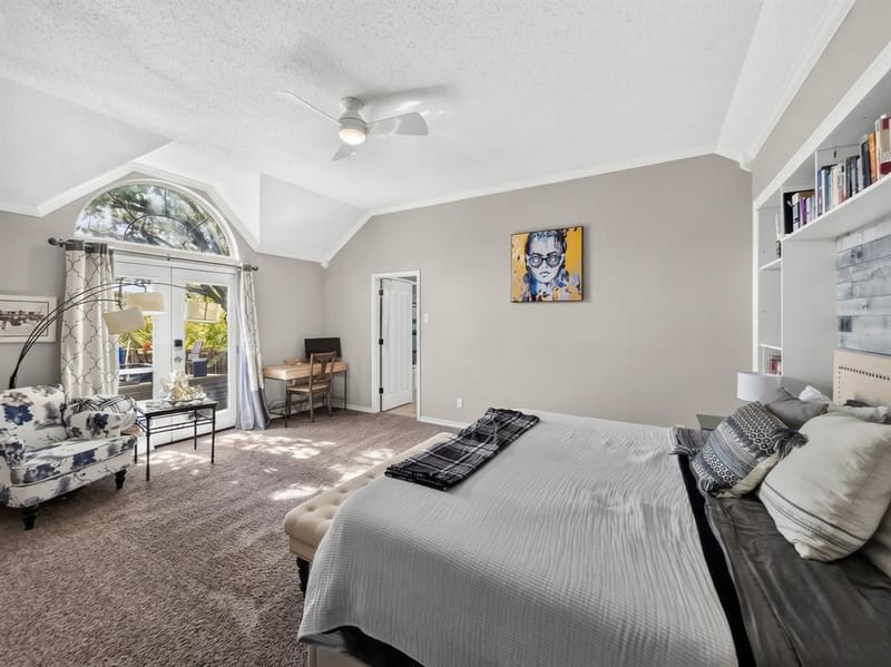 8304 Crystalwood Drive, Dallas TX 75249 - Photo 27