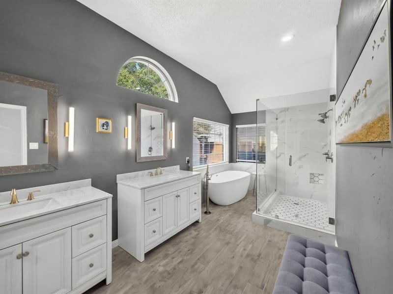 8304 Crystalwood Drive, Dallas TX 75249 - Photo 30