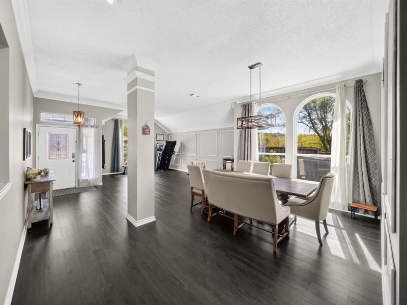 8304 Crystalwood Drive, Dallas TX 75249 - Photo 8