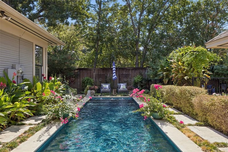 335 S Windomere Avenue, Dallas TX 75208 - Photo 2