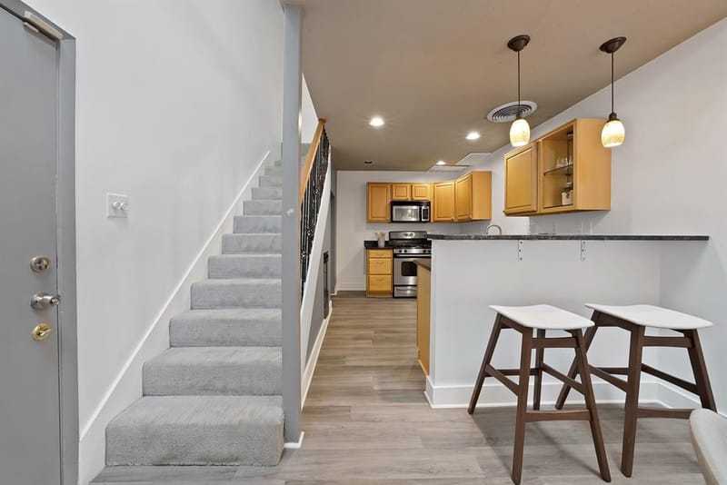 4003 Gilbert Avenue # 10, Dallas TX 75219 - Photo 7