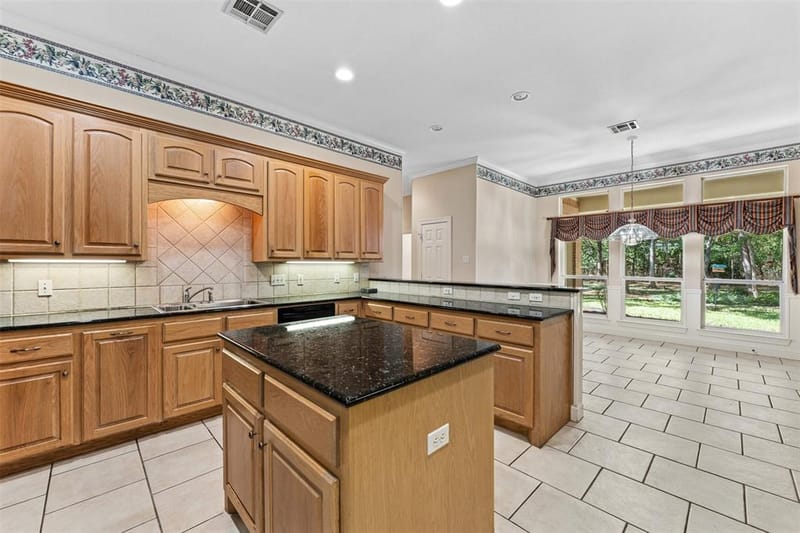 235 Settlers Creek Trail, Woodway TX 76712 - Photo 12