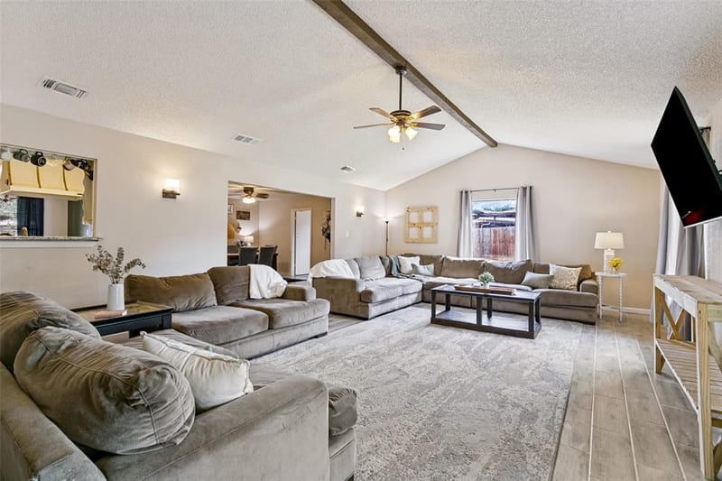 5474 Valley Drive, Fort Worth TX 76140 - Photo 6