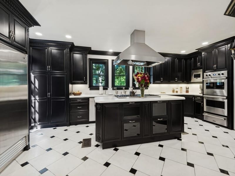 6858 Tokalon Drive, Dallas TX 75214 - Photo 18