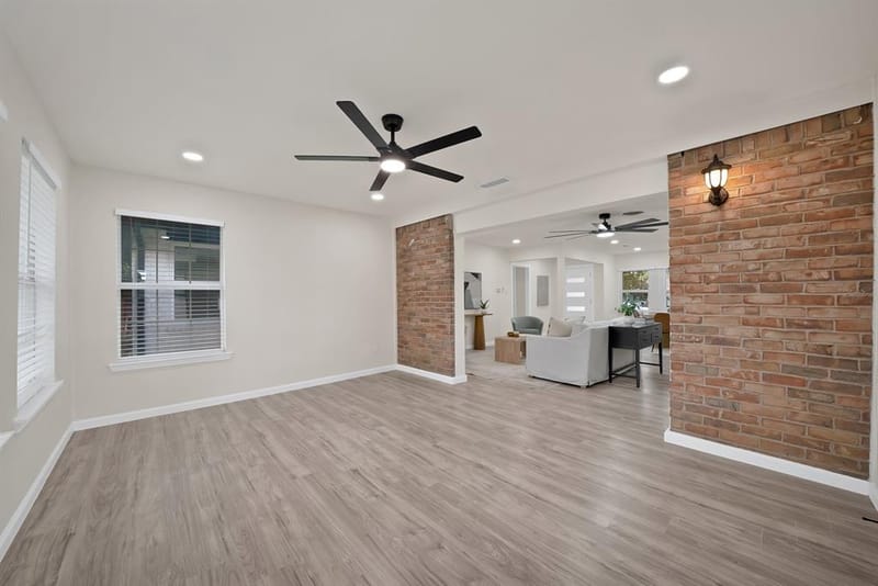 1715 Bradford Drive, Arlington TX 76010 - Photo 11