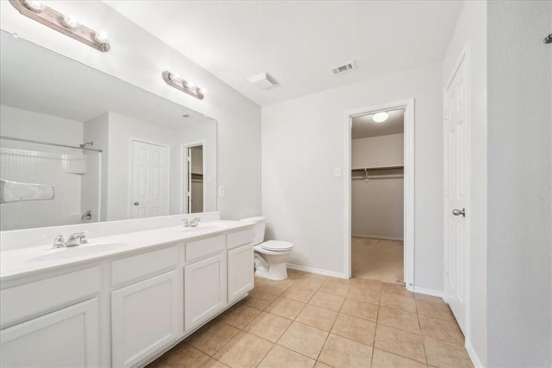10664 Midway Drive, Frisco TX 75035 - Photo 17