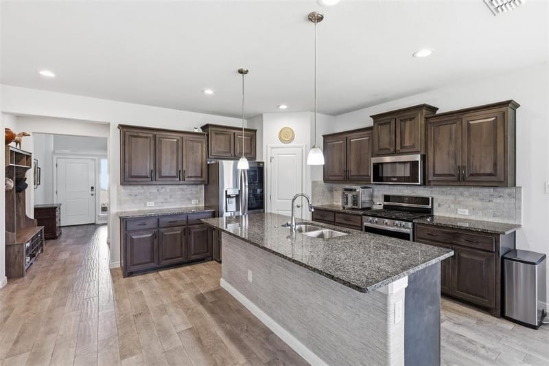 1101 Burlingame Drive, Cleburne TX 76033 - Photo 8