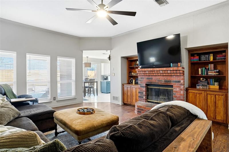 414 Madison Place, Ponder TX 76259 - Photo 4