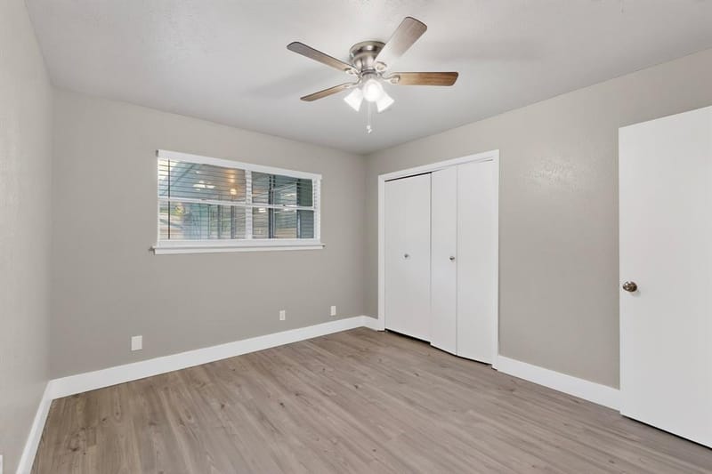 341 Arcadia Street, Hurst TX 76053 - Photo 32