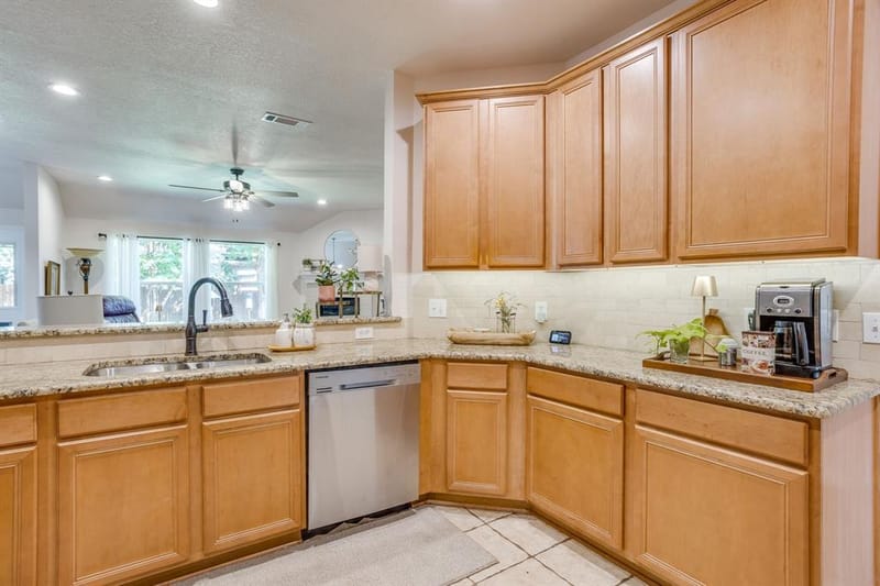 853 Royal Oak Lane, Burleson TX 76028 - Photo 23