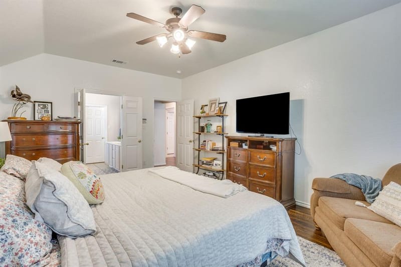 853 Royal Oak Lane, Burleson TX 76028 - Photo 26