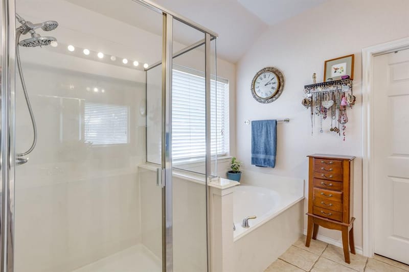 853 Royal Oak Lane, Burleson TX 76028 - Photo 28