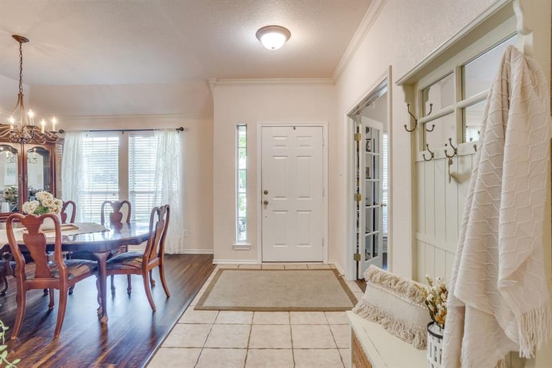 853 Royal Oak Lane, Burleson TX 76028 - Photo 5