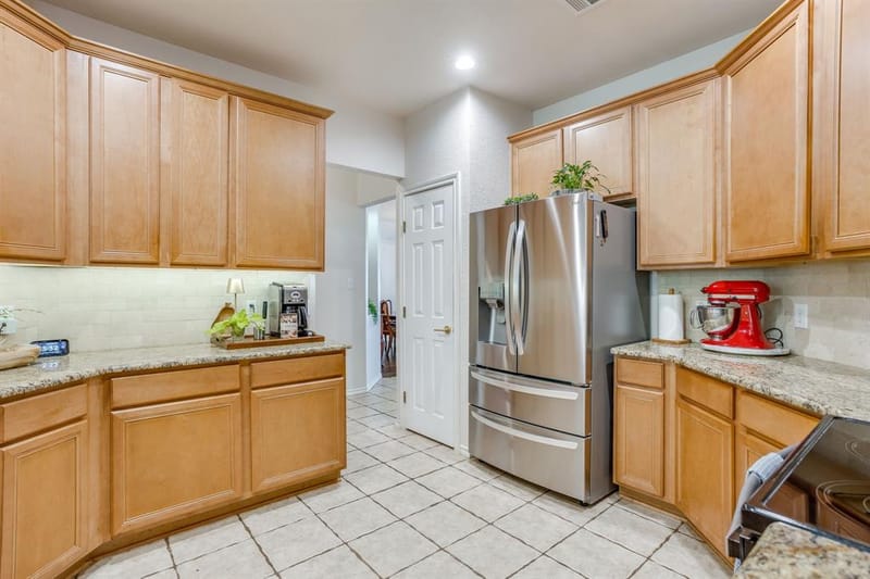 853 Royal Oak Lane, Burleson TX 76028 - Photo 20