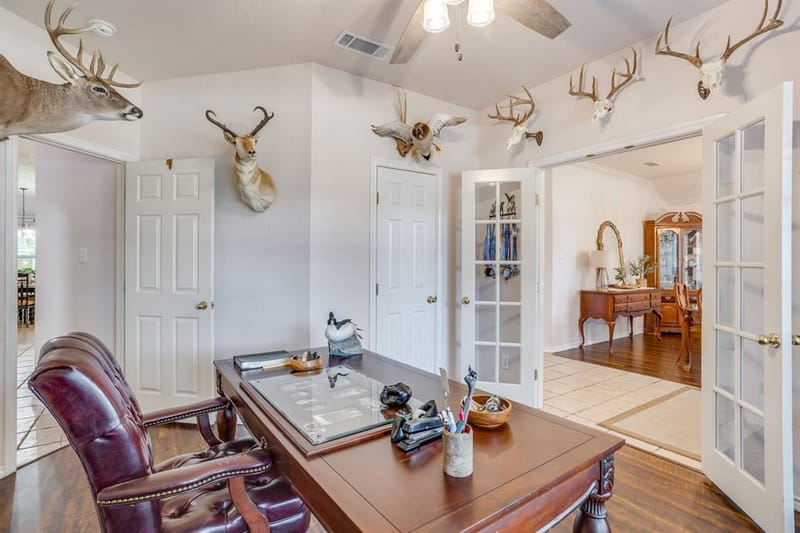 853 Royal Oak Lane, Burleson TX 76028 - Photo 10