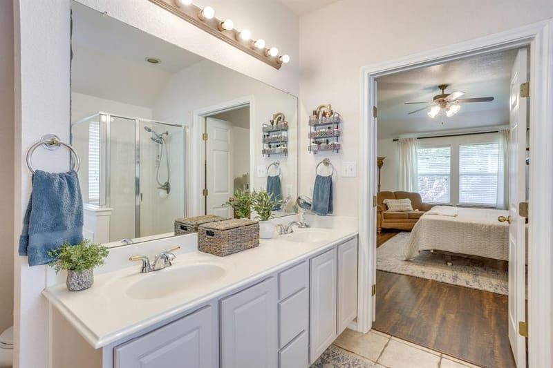 853 Royal Oak Lane, Burleson TX 76028 - Photo 29