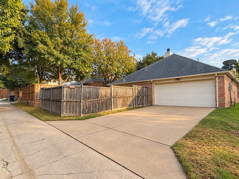 4221 Creekstone Drive, Plano TX 75093 - Photo 16